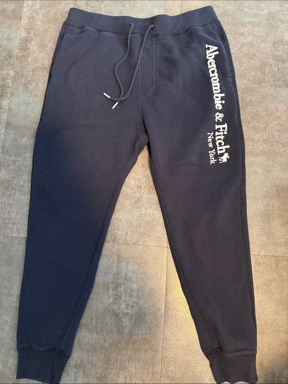 Men’s Abercrombie and fitch jogger pants